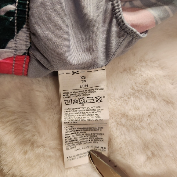 Old Navy Active Hawaiian Go-Dry Running Shorts Size XS - Picture 13 of 16